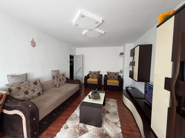 Apartament cu 2 camere în Brătianu