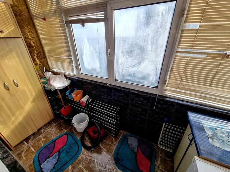 Apartament cu 3 camere decomandat, mobilat în Km 4-5