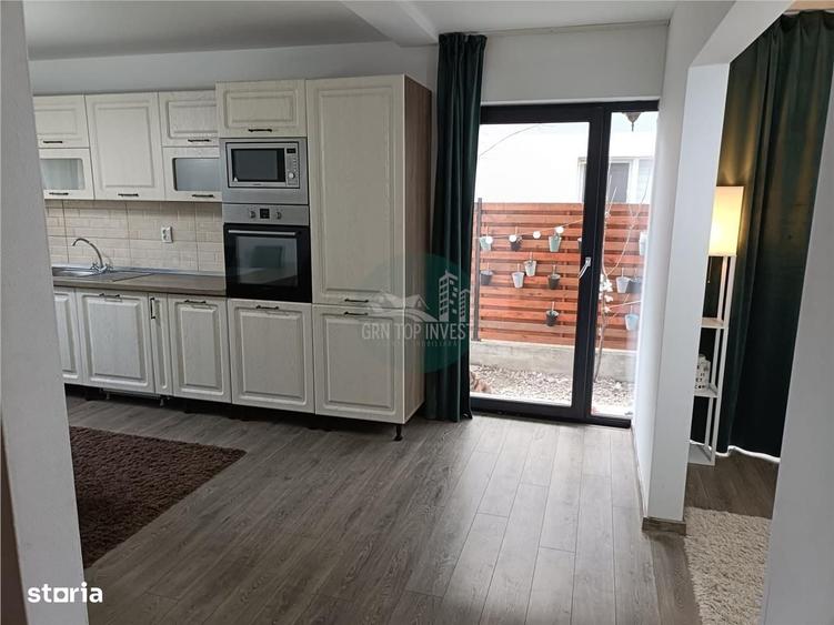 Apartament cu 3 camere, mobilat în Central