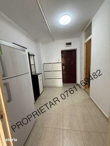 Garsonieră decomandată în Titan