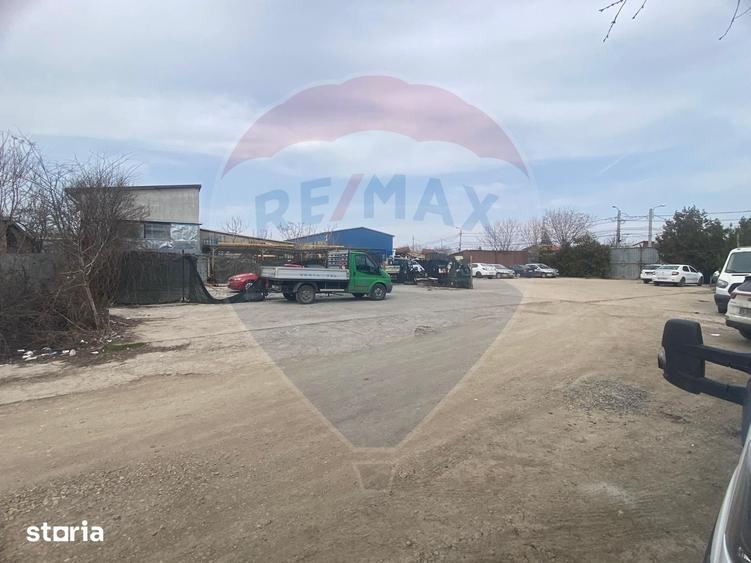 Teren de 2000 mp, în Progresul