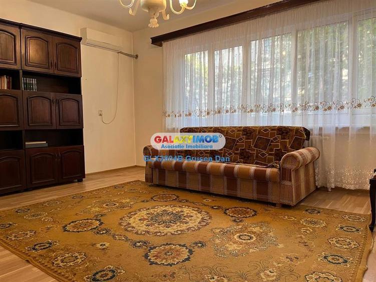 Apartament cu 4 camere decomandat, mobilat în Rosetti