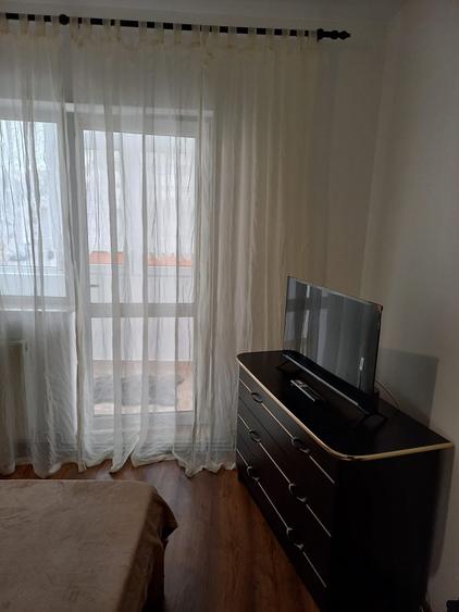 Apartament cu 3 camere decomandat în Radu Negru