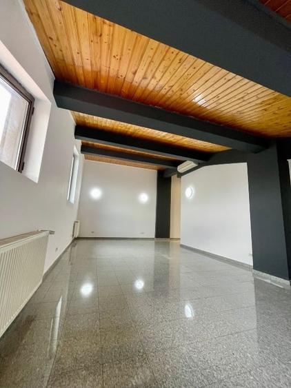 Apartament cu 3 camere decomandat în Străulești