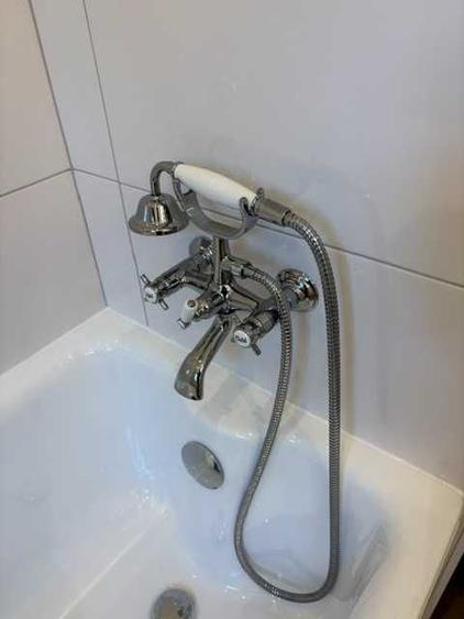 Apartament cu 3 camere semidecomandat în Foișorul de Foc