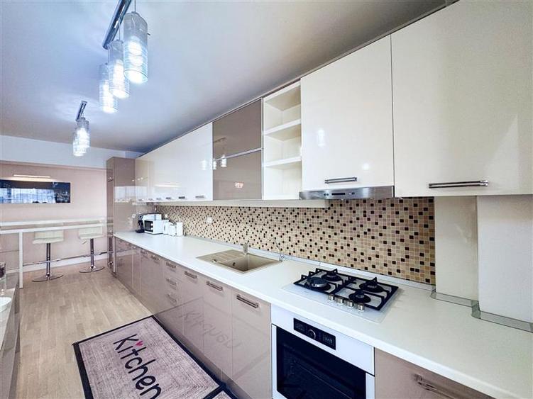 Apartament cu 3 camere semidecomandat, mobilat în Herăstrău