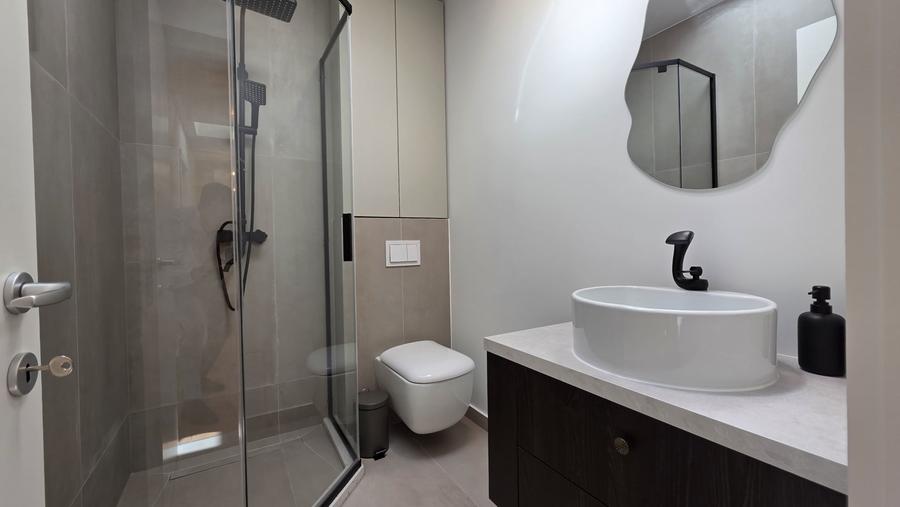 Casa moderna 3 camere 106mp,curte comuna,Gara,zona str Horea - 7