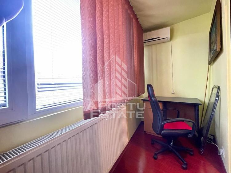 Apartament cu 2 camere semidecomandat, mobilat în Ultracentral