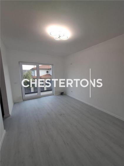 Casă cu 5 camere cu Teren 630 Mp în Corbeanca