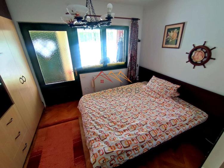 Casă individuală cu 6 camere cu Canalizare în Lac de Verde