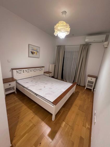 Apartament cu 3 camere decomandat în Băneasa