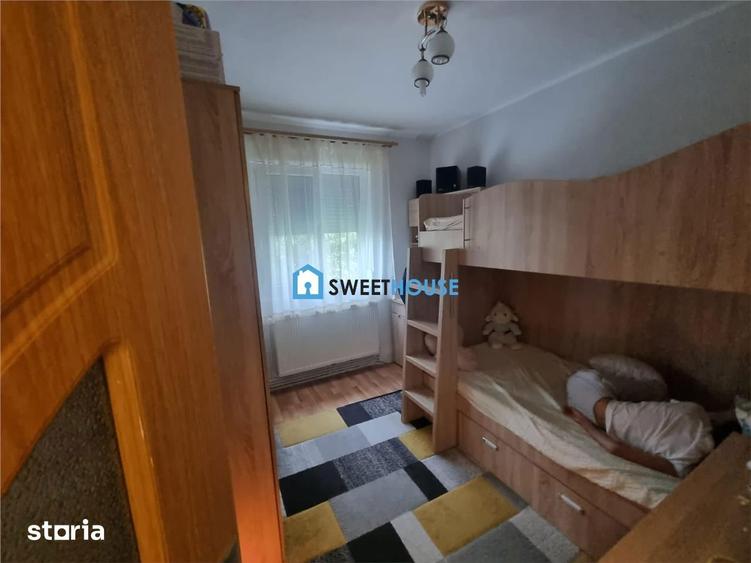Apartament cu 2 camere semidecomandat, mobilat în Central