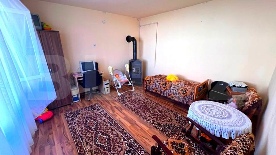 Casă cu 4 camere cu Teren 714 Mp în Petrisat