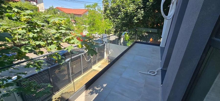 Casă cu 4 camere cu Teren 146 Mp în Bucureștii Noi