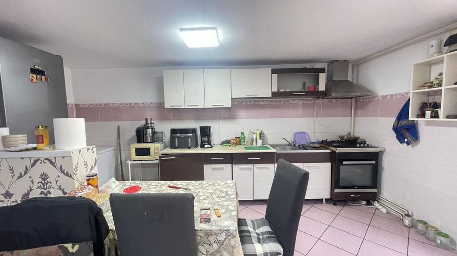 Casă individuală cu 4 camere cu Canalizare în Bogdăneștilor