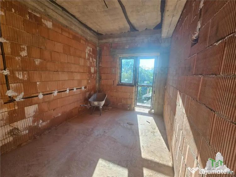 Apartament cu 3 camere decomandat în Gorjului