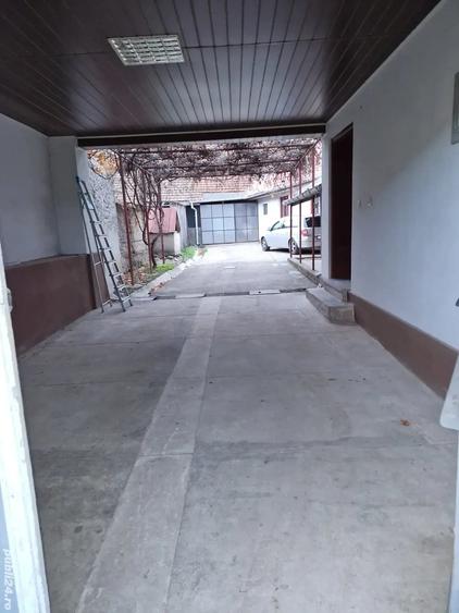 Casă cu 6 camere cu Teren 1000 Mp în Armeniș