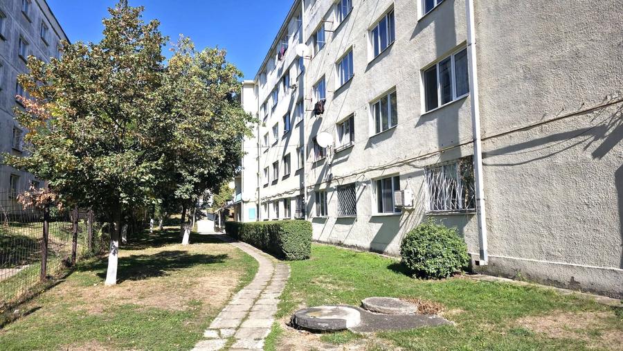 Garsonieră semidecomandată în Dâmbul Rotund