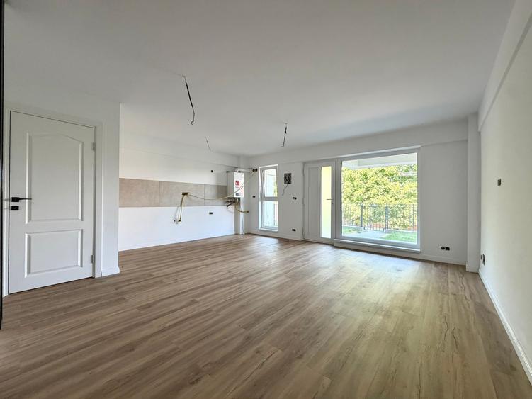Apartament cu 3 camere decomandat în Păcurari