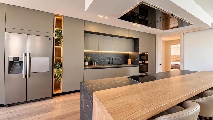 Penthouse cu 5 camere decomandat, mobilat în Herăstrău