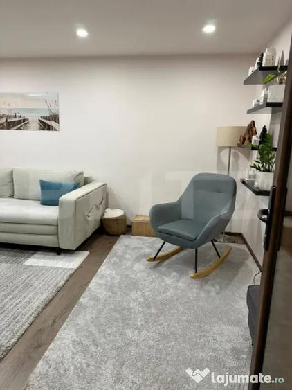 Apartament cu 3 camere decomandat, mobilat în Central