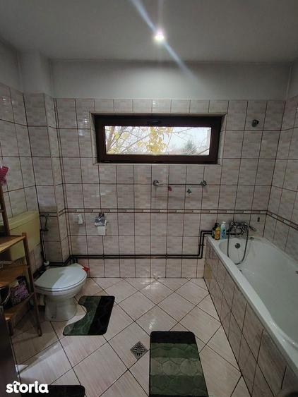 Casă cu 6 camere cu Teren 246 Mp în Colentina
