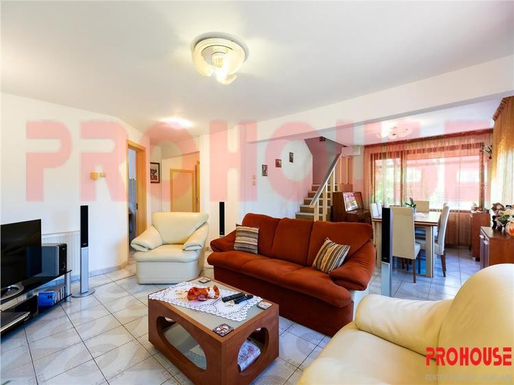 Casă cu 4 camere cu Teren 671 Mp în Gherăiești