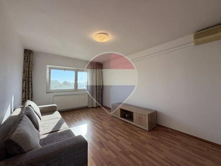 Apartament cu 2 camere decomandat în Lipovei