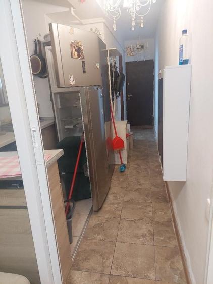 Apartament cu 2 camere nedecomandat în Astra