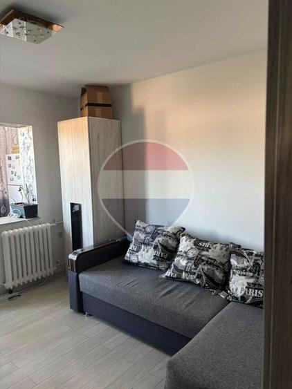 Apartament cu 3 camere decomandat în Tătărași
