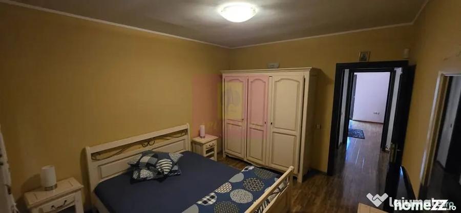 Casă cu 5 camere cu Teren 500 Mp în Central