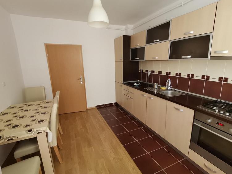 INCHIRIEZ apartament 2 camere, renovat ,zona Turnisor - 3