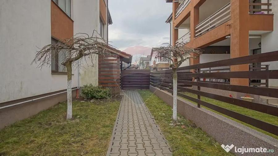 Apartament cu 3 camere decomandat în Sânpetru