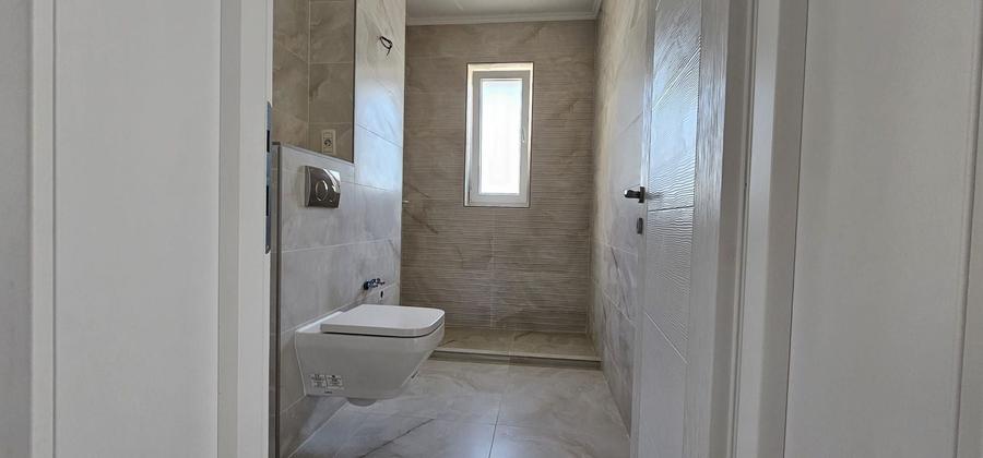 Apartament cu 2 camere decomandat în Sânpetru