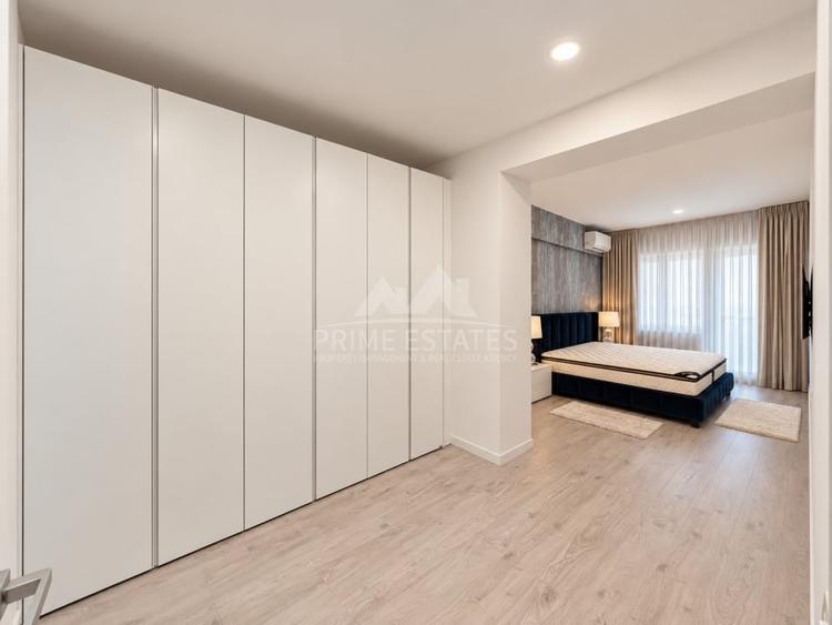 Apartament cu 3 camere semidecomandat, mobilat în Voluntari