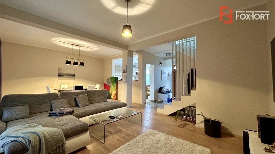 Duplex cu 4 camere cu Canalizare în Dumbrăvița
