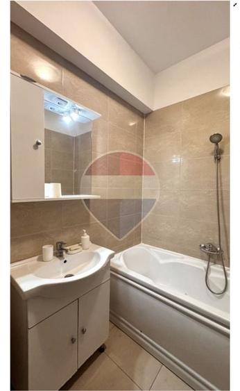 Apartament 3 camere de închiriat cu loc de parcare Lângă Crazy Beach - 12