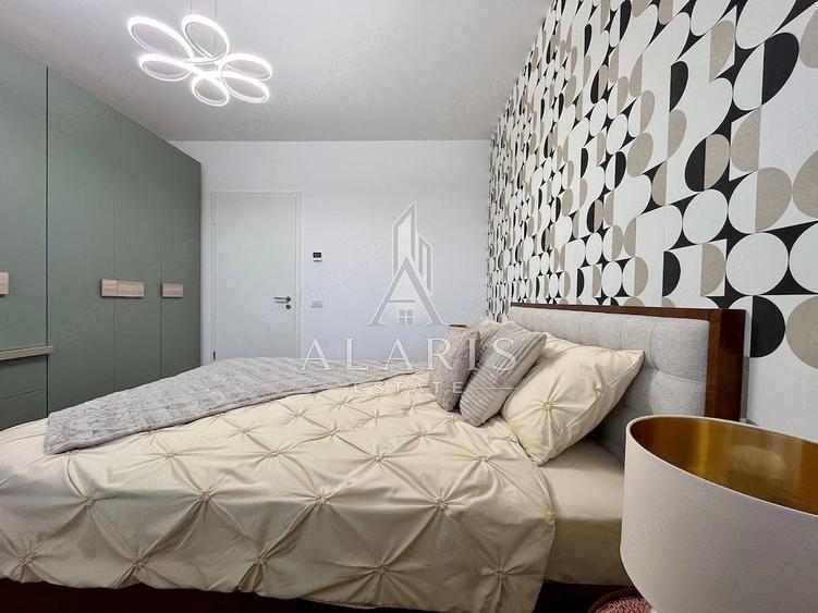 Apartament cu 4 camere semidecomandat în Badea Cârțan