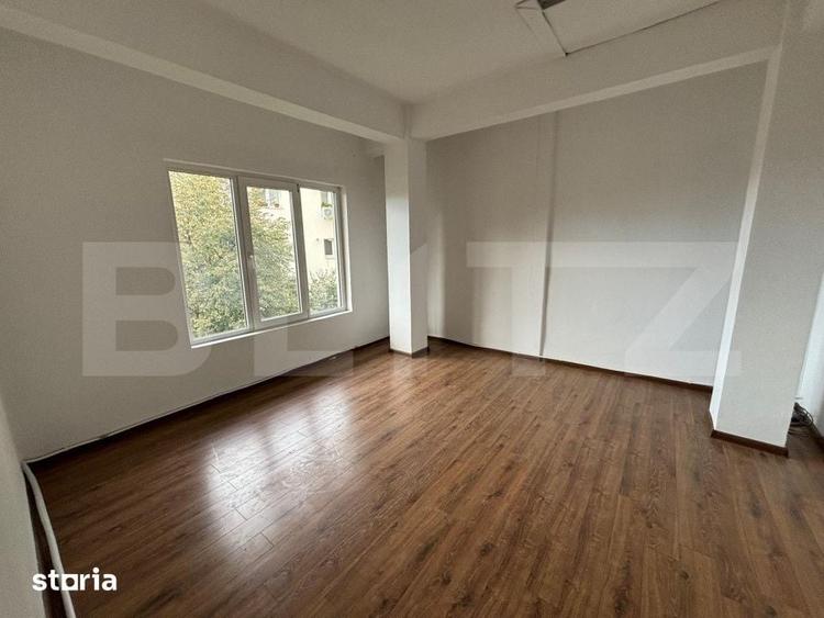 Spațiu comercial, de 220 mp, în Central