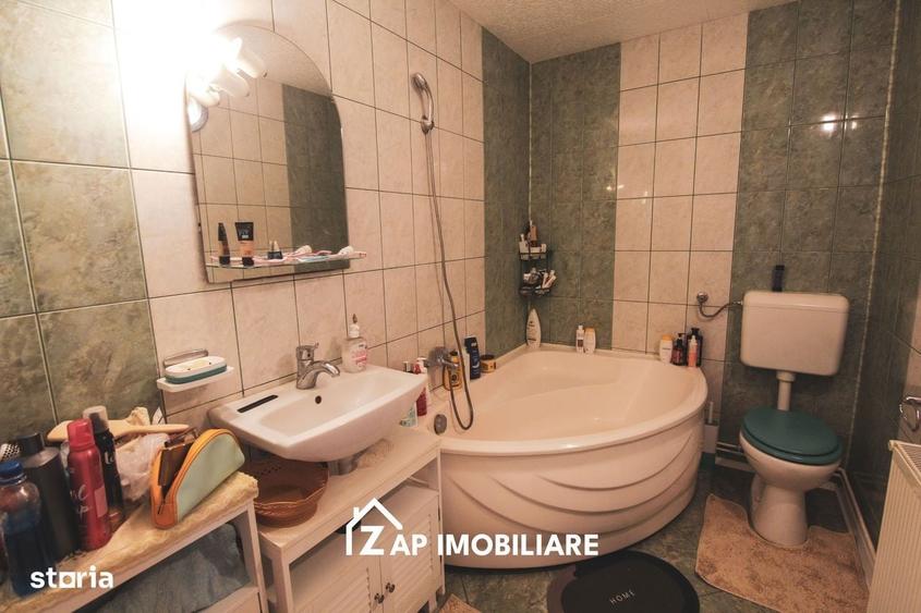 Casă cu 4 camere în Central