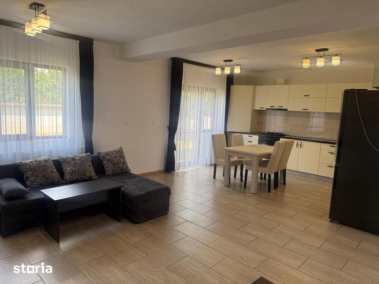 Casă cu 4 camere cu Teren 250 Mp în Ulmi