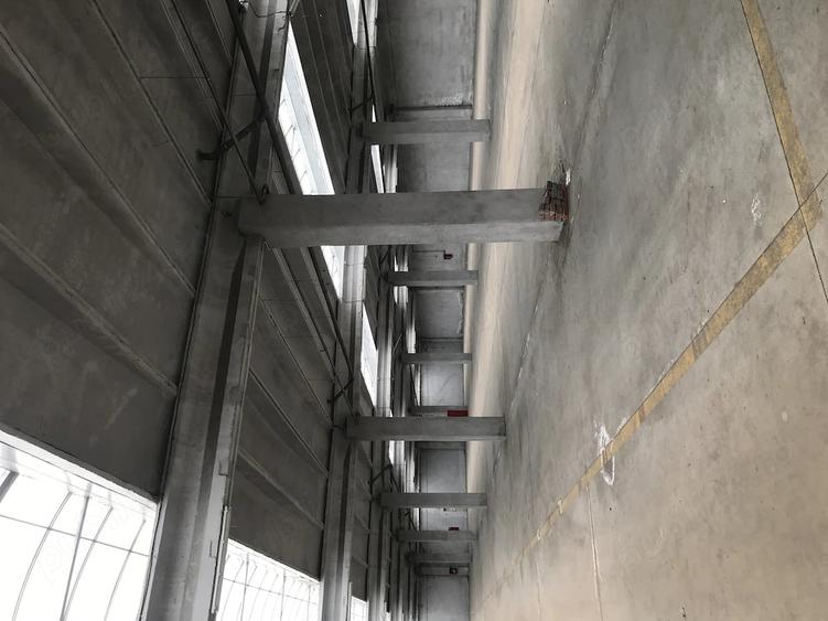 Spațiu comercial, de 860 mp, în Glina