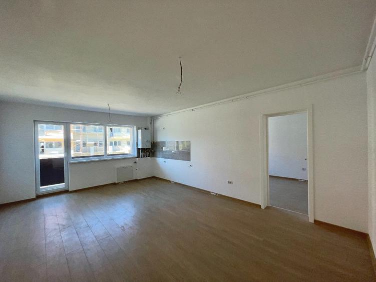 Apartament cu 2 camere semidecomandat în Sânpetru
