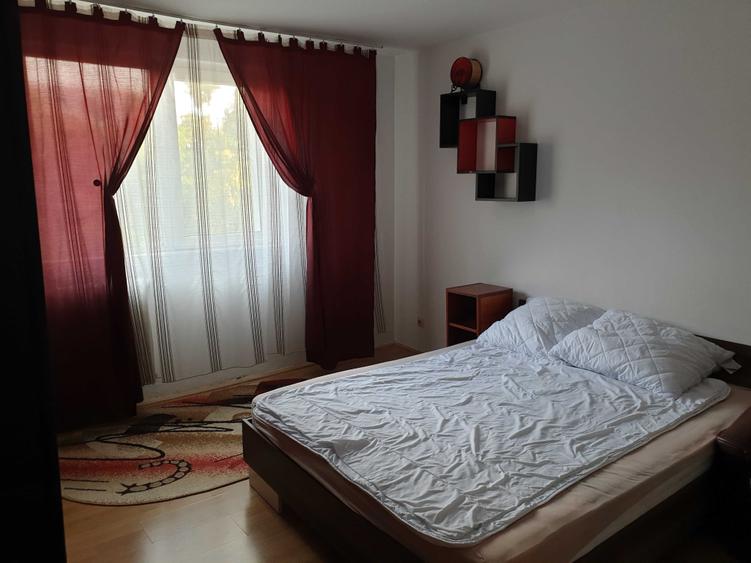 Garsonieră decomandată în Central