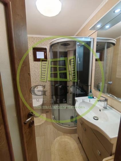 Casă individuală cu 4 camere cu Canalizare în Exterior Sud