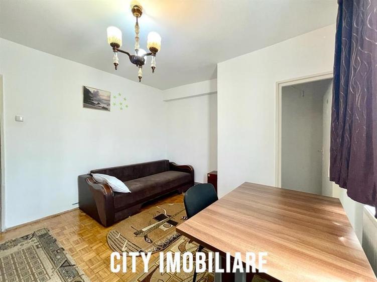 Apartament cu 2 camere semidecomandat, mobilat în Horea