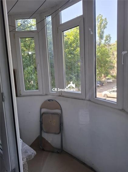 Garsonieră decomandată în Vitan