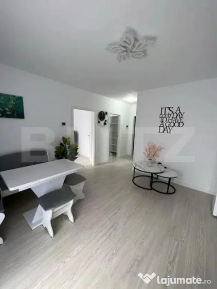 Apartament cu 2 camere semidecomandat în Chinteni