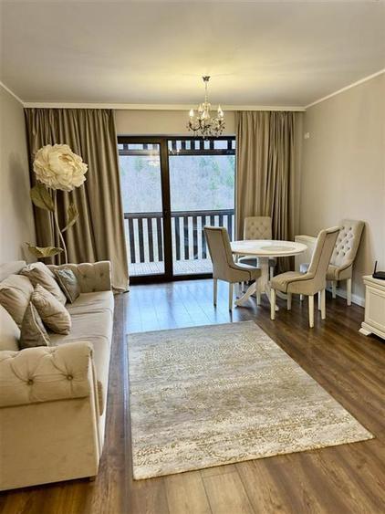 Apartament cu 3 camere decomandat, mobilat în Răcădău