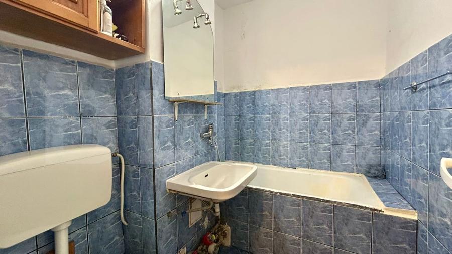 Garsonieră spațioasă, la etaj 1, în Rogerius - 5